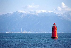 唐子浜の赤灯台の写真