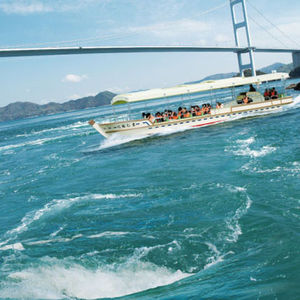 来島海峡急流観潮船の写真