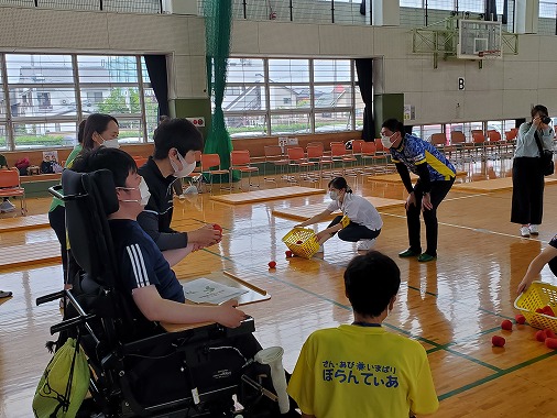 福祉会家族ぐるみ運動会の写真 1