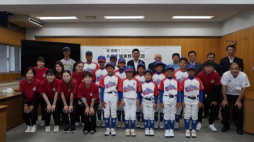 AKT城東少年野球軍団　市長表敬訪問の写真 1