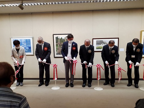 日本版画会展今治巡回展開展式の写真 1