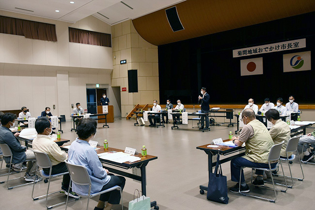 おでかけ市長室（菊間）の写真 1