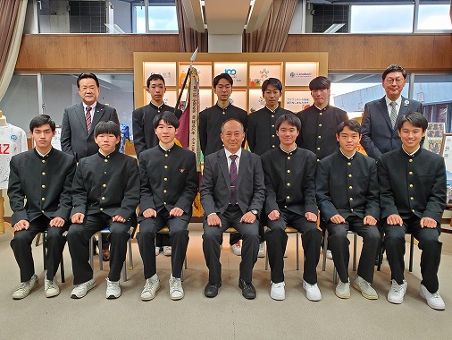 今治北高校全国大会壮行激励会の写真 1
