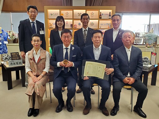 炭火焼き鳥ういち（からあげグランプリ西日本しょうゆダレ部門金賞受賞報告）の写真 1