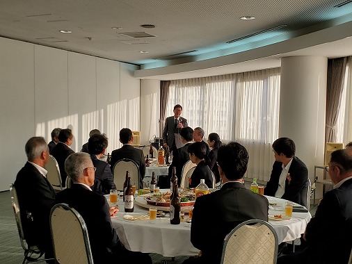 中小企業団体中央会今治支部総会懇親会の写真 1