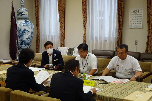 道路整備促進期成同盟会愛媛地方協議会・愛媛県市町道路整備促進期成同盟会合同定例総会・知事要望・議員要望の写真 3
