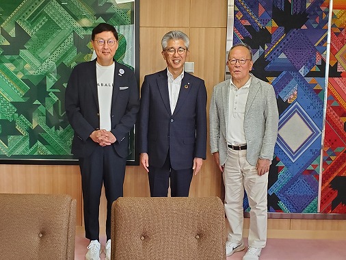 弘前市、太田市、今治市三市交流（弘前ねぷたまつり）の写真 2