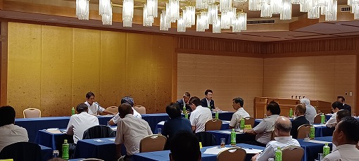 愛媛県知事との意見交換会の写真 1