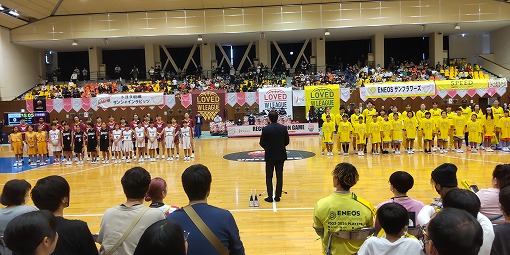 Wリーグ レギュラーシーズン ENEOS VS トヨタ紡織（今治市営中央体育館）の写真 1