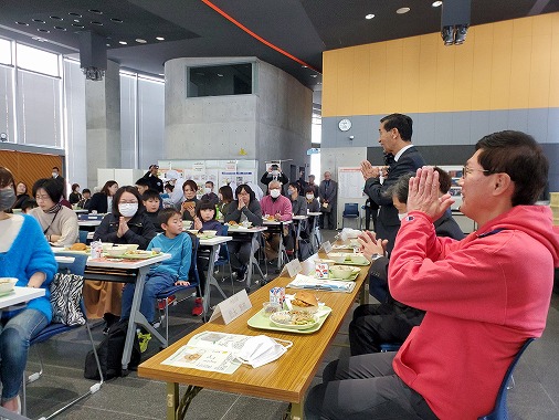 日本一おいしい学校給食試食会の写真 2