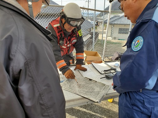 大三島肥海森林火災現場状況確認の写真 1
