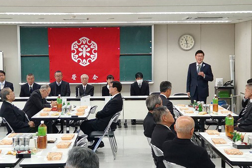 蛍雪会新年交礼会の写真 1