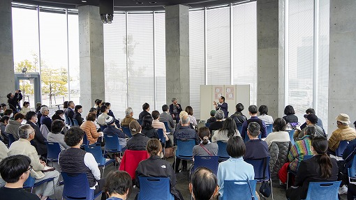 伊東豊雄建築ミュージアムトークイベント（岡田武史氏×伊東豊雄氏）の写真 1
