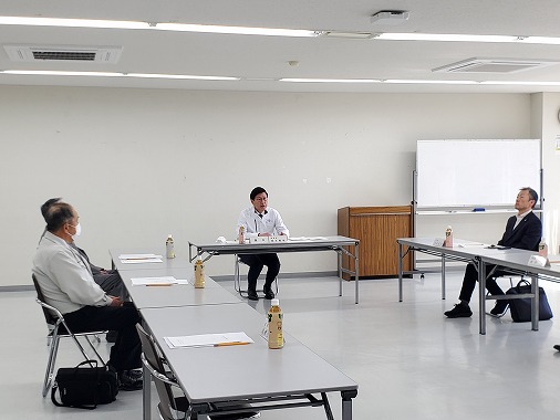 令和5年度地場産業振興センター理事会の写真 1