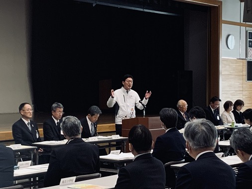 今治市小中学校校長会の写真 1