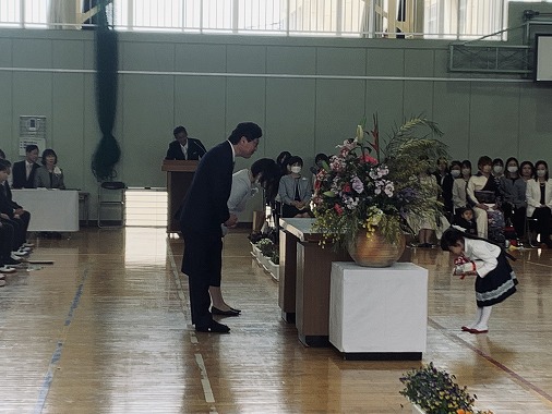 立花小学校入学式の写真 1
