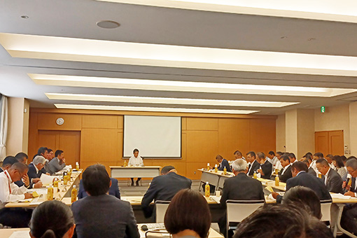 愛媛県・市町連携推進本部令和6年度第1回会議の写真 1