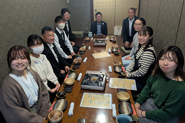岡山理科大学第5回ゆめいこい祭実行委員会懇親会の写真 1