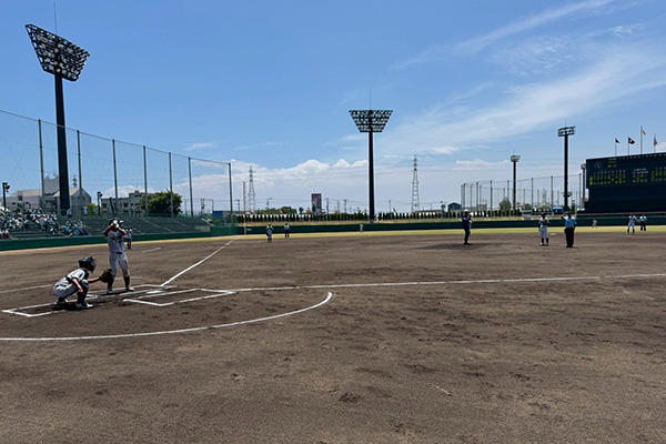 第107回全国高等学校野球選手権大会　始球式（今治市営球場）の写真 1