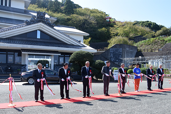 菊間地域乗合タクシー出発式の写真 1