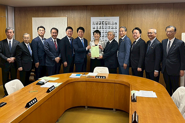 東京出張（要望活動）の写真 1