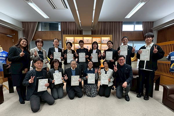 地域通訳案内士修了証書交付式の写真 1