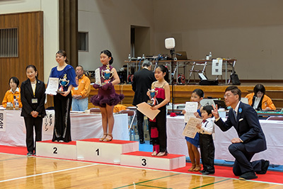 第27回全国ダンススポーツ競技会愛媛大会及び第2回ブレイキン愛媛選手権大会の写真 1