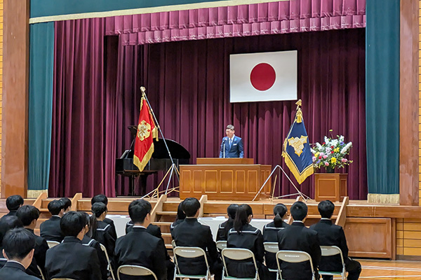 愛媛県立今治西高等学校伯方分校　令和7年度卒業証書授与式の写真 1