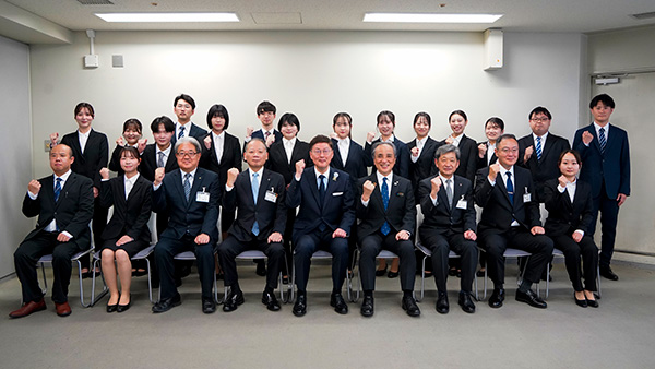 令和8年度新規採用職員辞令交付式の写真 3