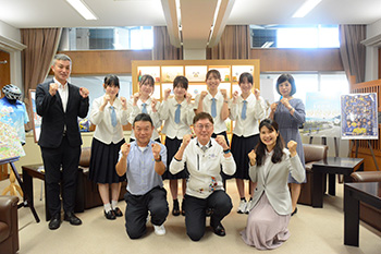 観光クロスオーバーサミット2026、近畿大学高校生ビジネスアイデアコンテストに出場に係る表敬訪問(今治北高等学校)の写真 2