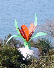 花の灯台 Scribbled Tulipの画像