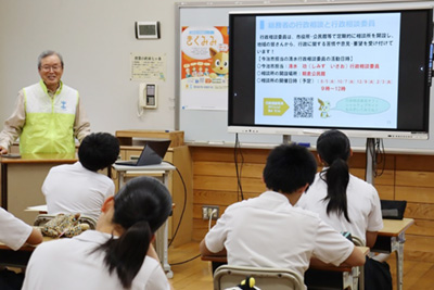 朝倉中学校の写真1